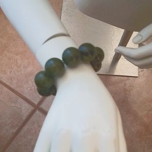 Avacado Green stretch bracelet